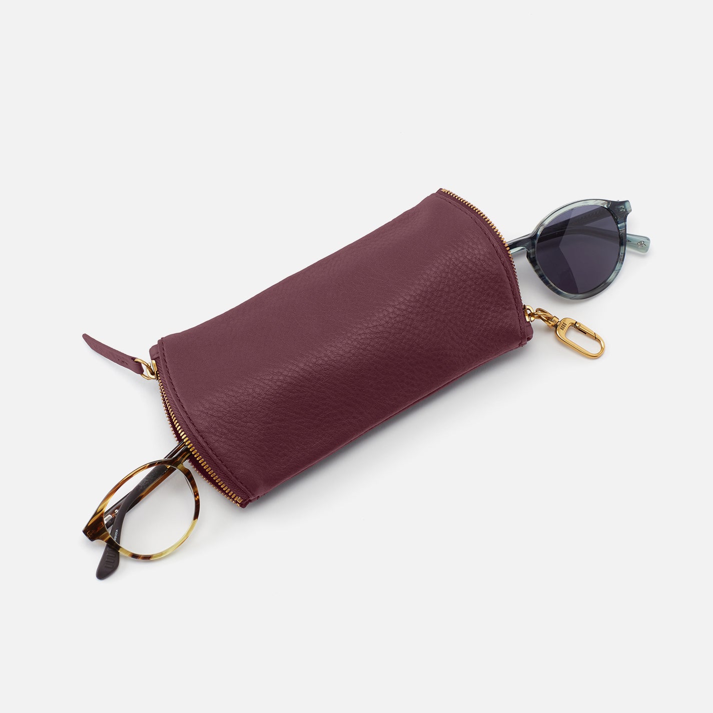 Spark Double Eyeglass Case in Pebbled Leather – Mulberry Glaze - HOBO