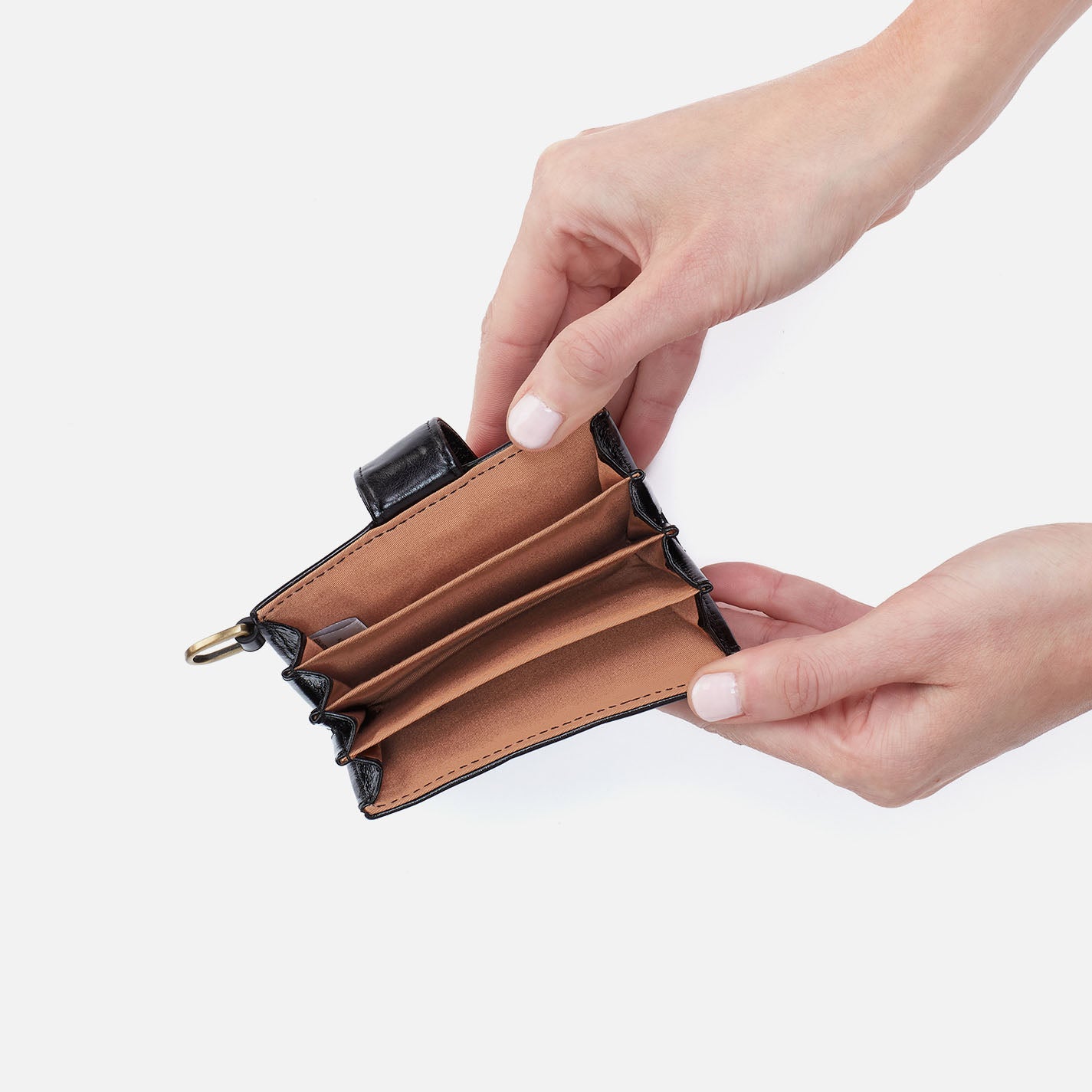 Jean Accordion Card Case In Polished Leather – Black - HOBO