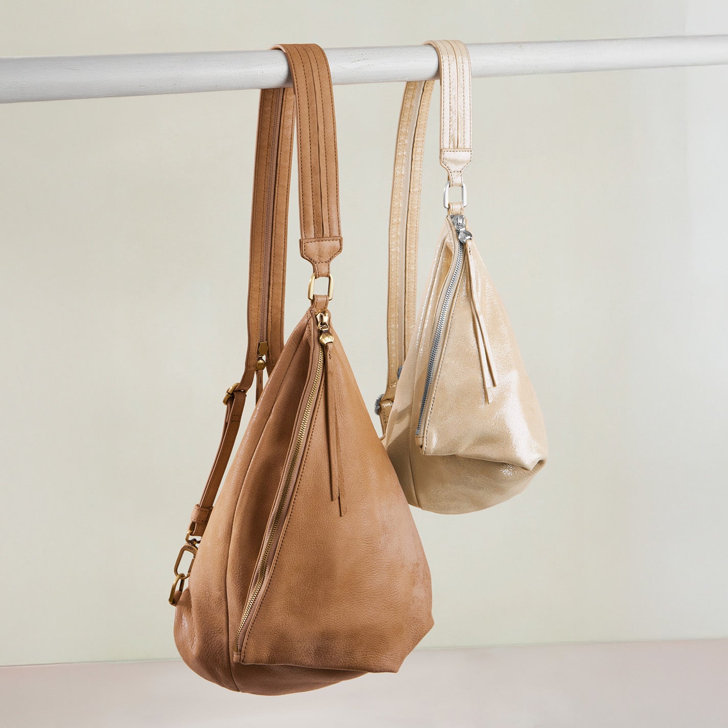 Sway Small Sling In Metallic Leather – Saddle Stardust - HOBO
