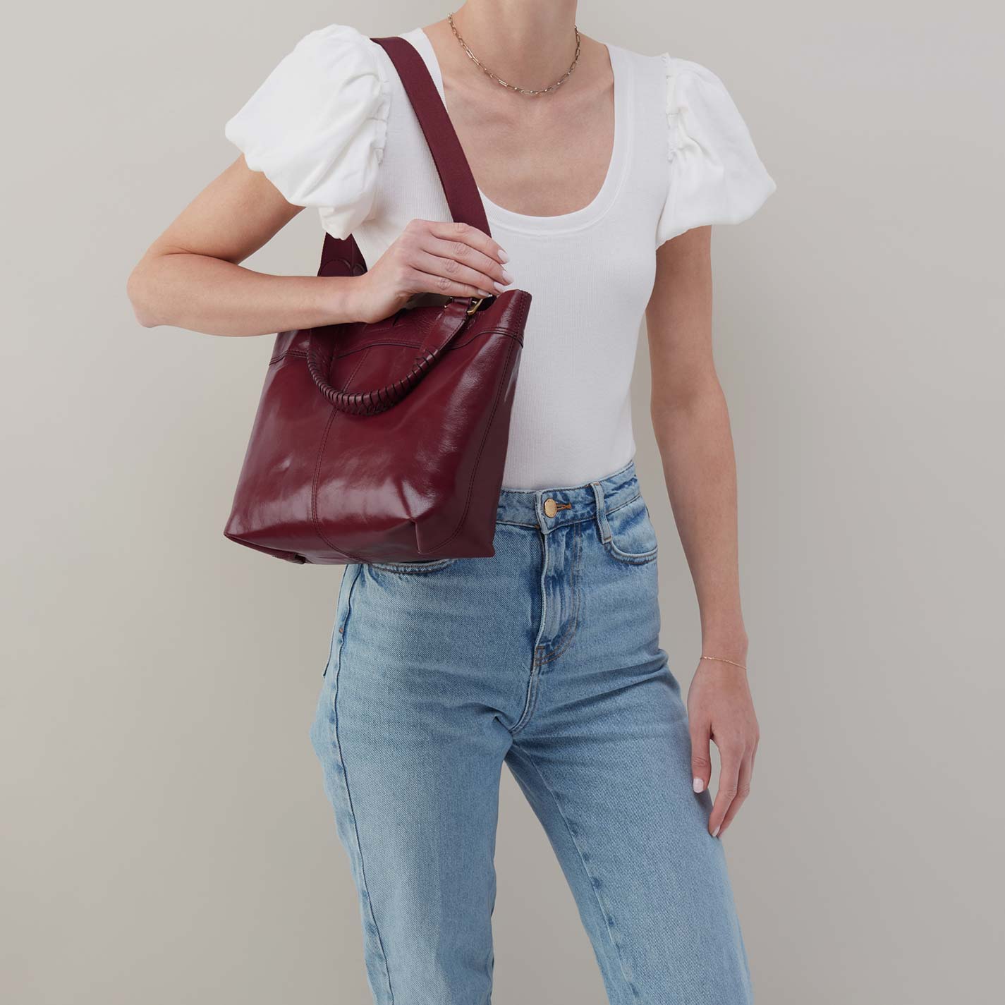 Romy Medium Tote in Polished Leather – Saddleberry - HOBO