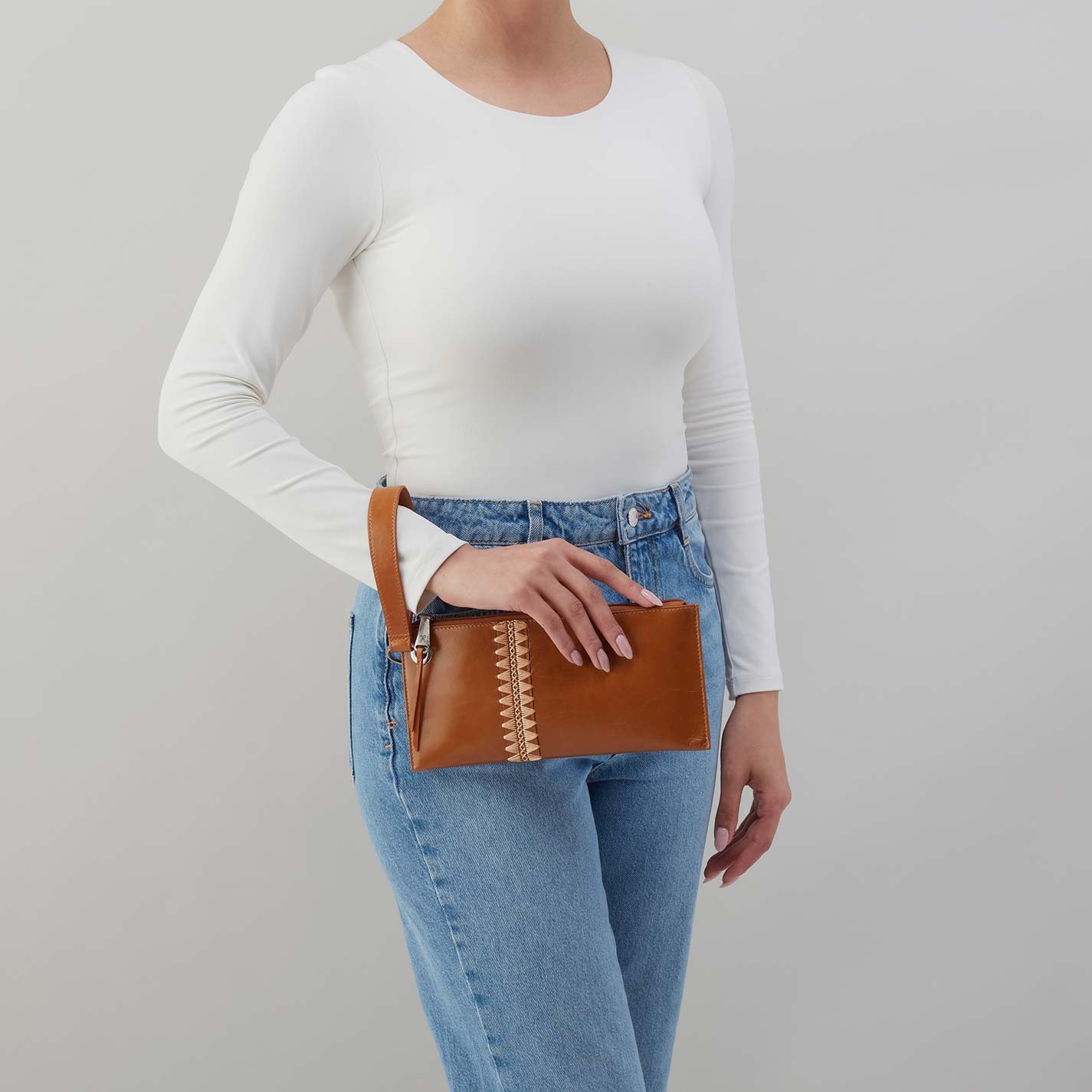 Vida Wristlet in Polished Leather – Truffle - HOBO