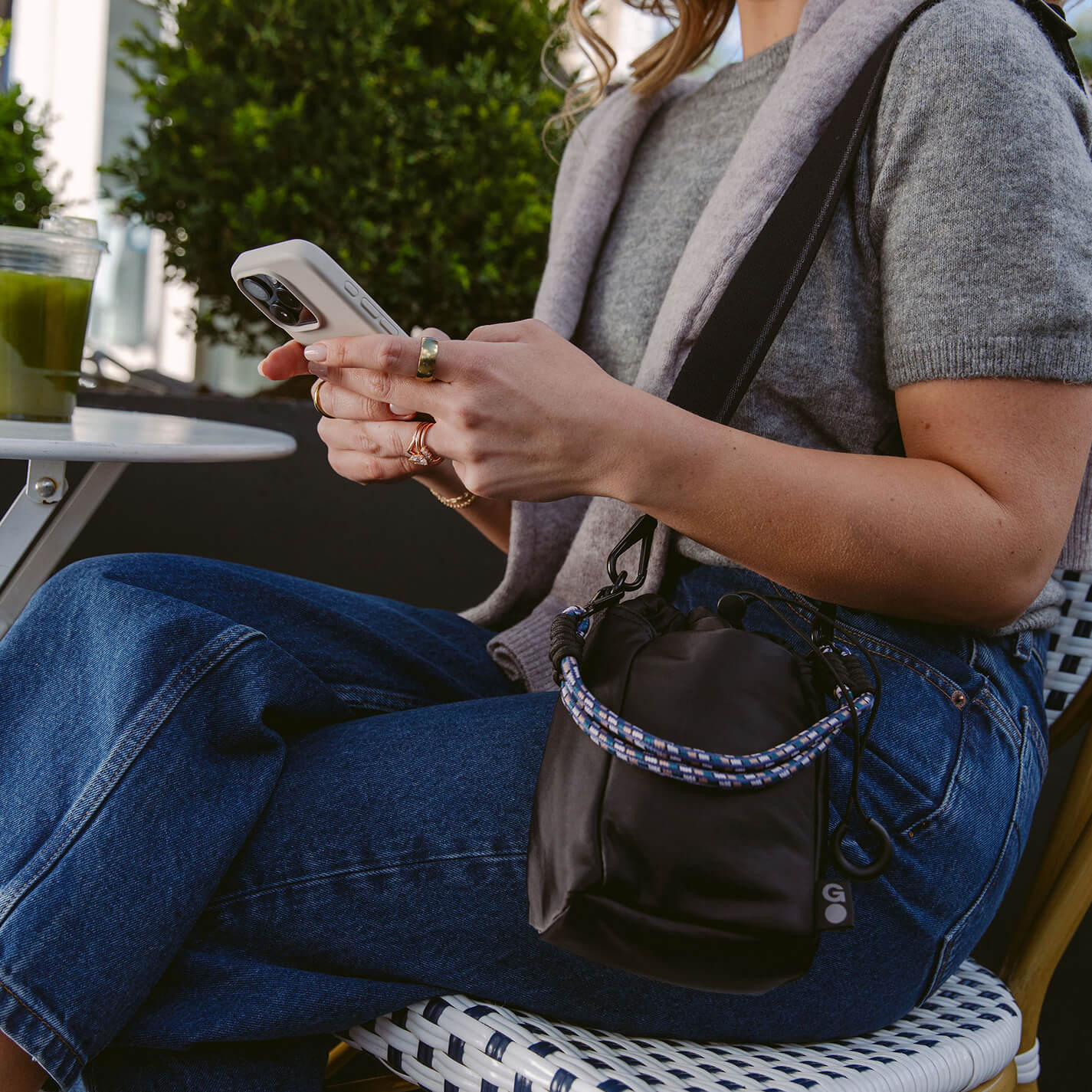QUICK CINCH CROSSBODY in CaRefiber recycled nylon – Jet - HOBO