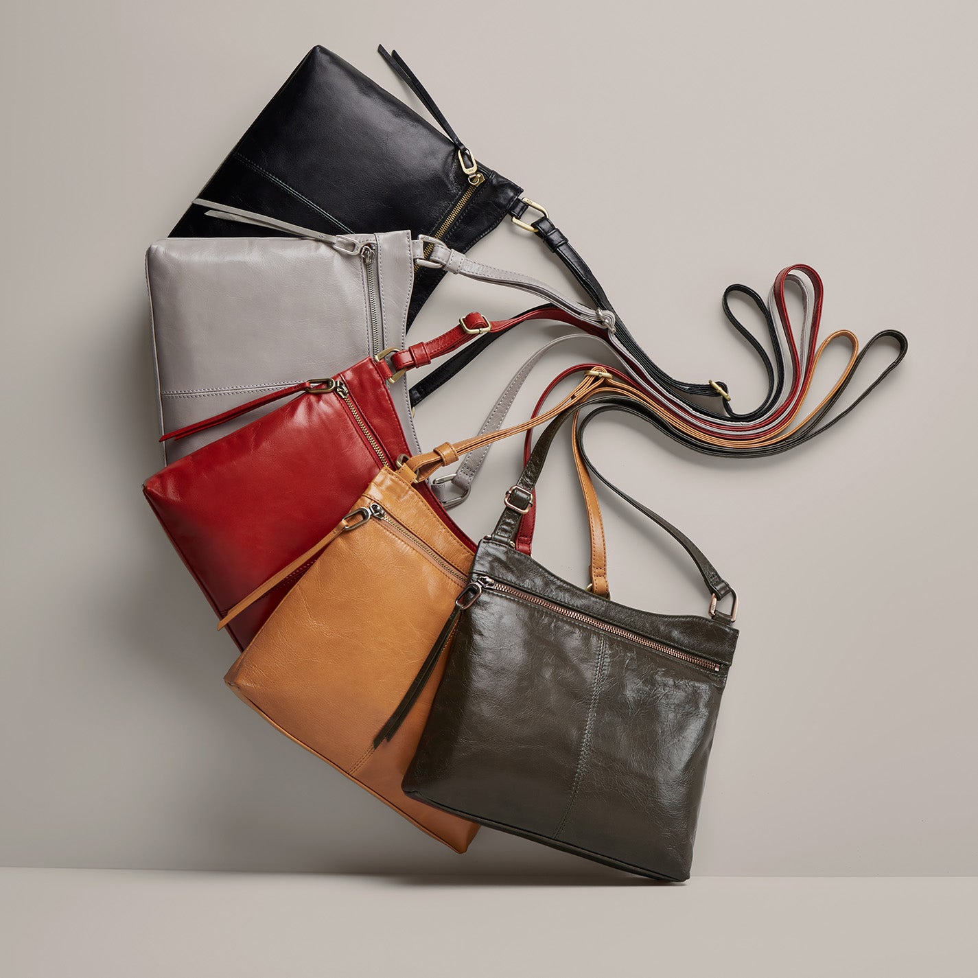 Cambel Crossbody in Polished Leather – Black - HOBO