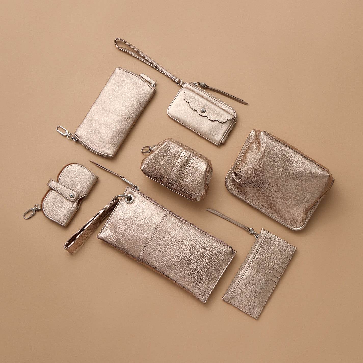 Beauty Cosmetic Pouch In Metallic Leather – Cameo Quartz - HOBO