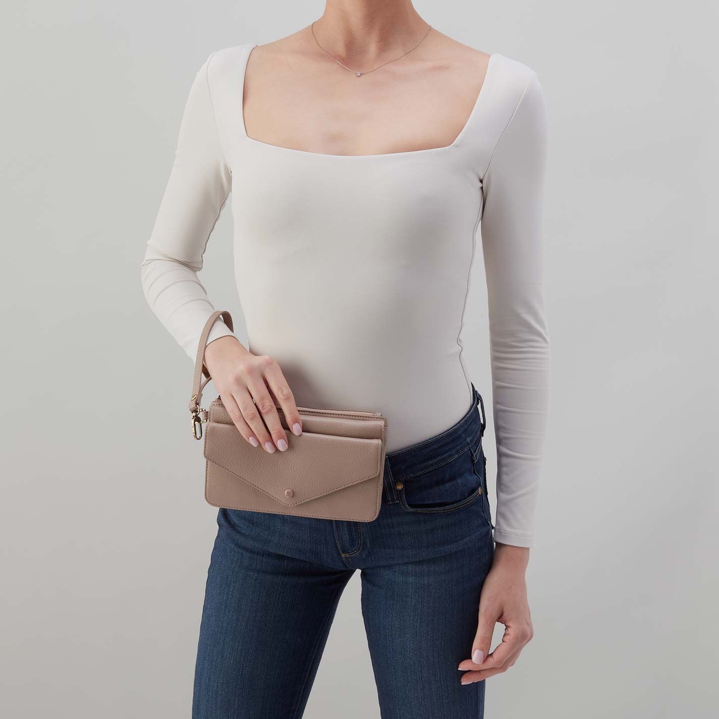 Goldie Wristlet in Pebbled Leather – Warm Adobe - HOBO